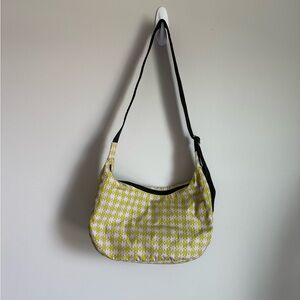 BAGGU medium crescent bag in pink and green print